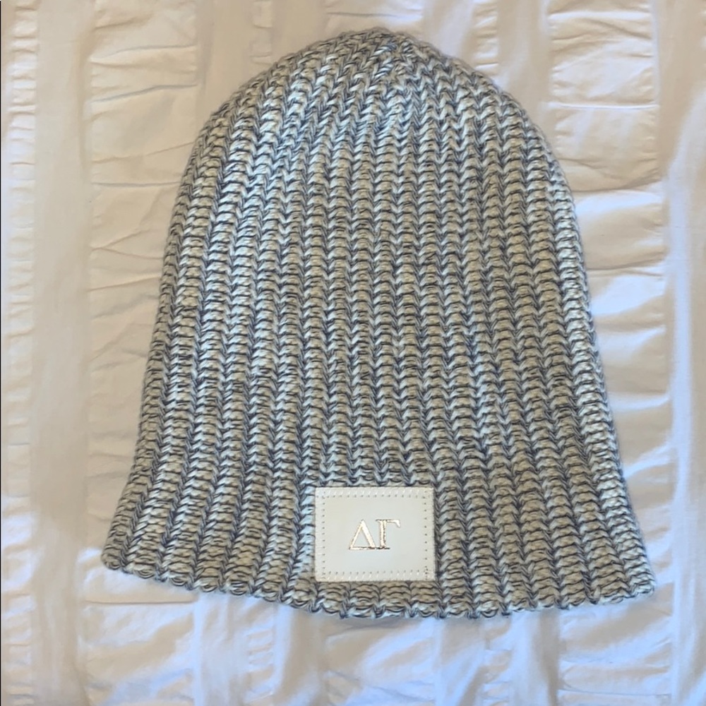 Love Your Melon Delta Gamma Navy Speckled Beanie